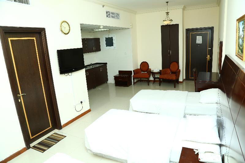 Golden Square Hotel Apartments Dubai Exterior foto