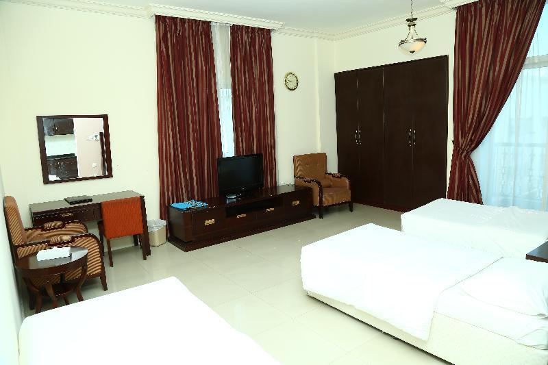 Golden Square Hotel Apartments Dubai Exterior foto
